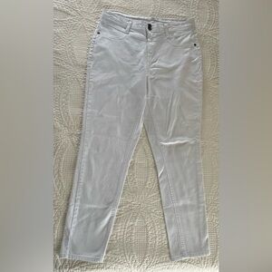 Reign Women's Crisp White Skinny Jeans